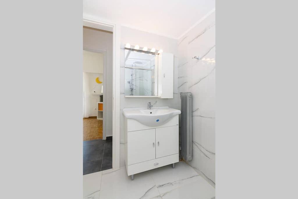 Brand New Stylish 2 Bedroom Apartment Athens Exterior photo